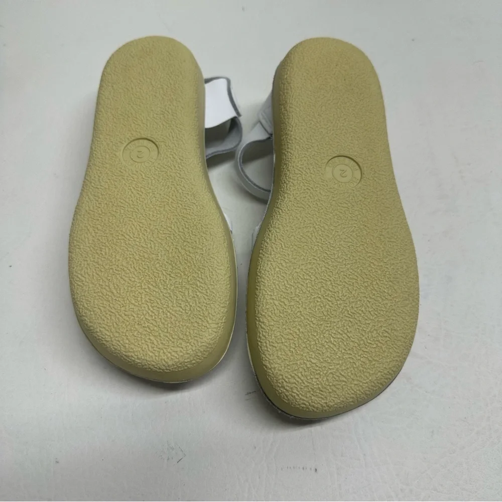 Salt water White Heart Kids Sandals size 2 NWOT